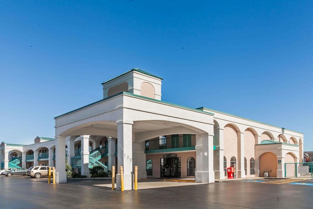Super 8 By Wyndham Murfreesboro Εξωτερικό φωτογραφία