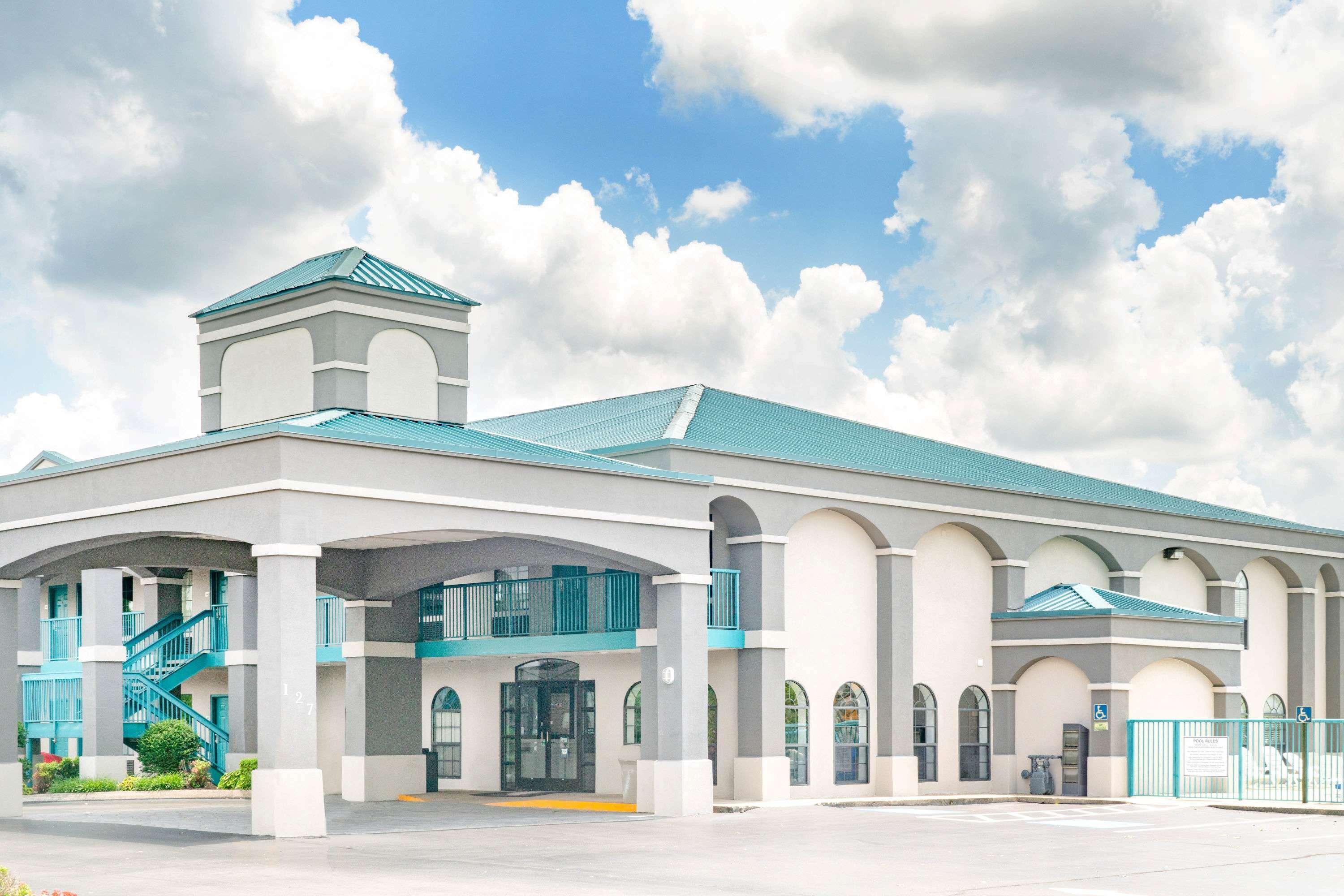 Super 8 By Wyndham Murfreesboro Εξωτερικό φωτογραφία