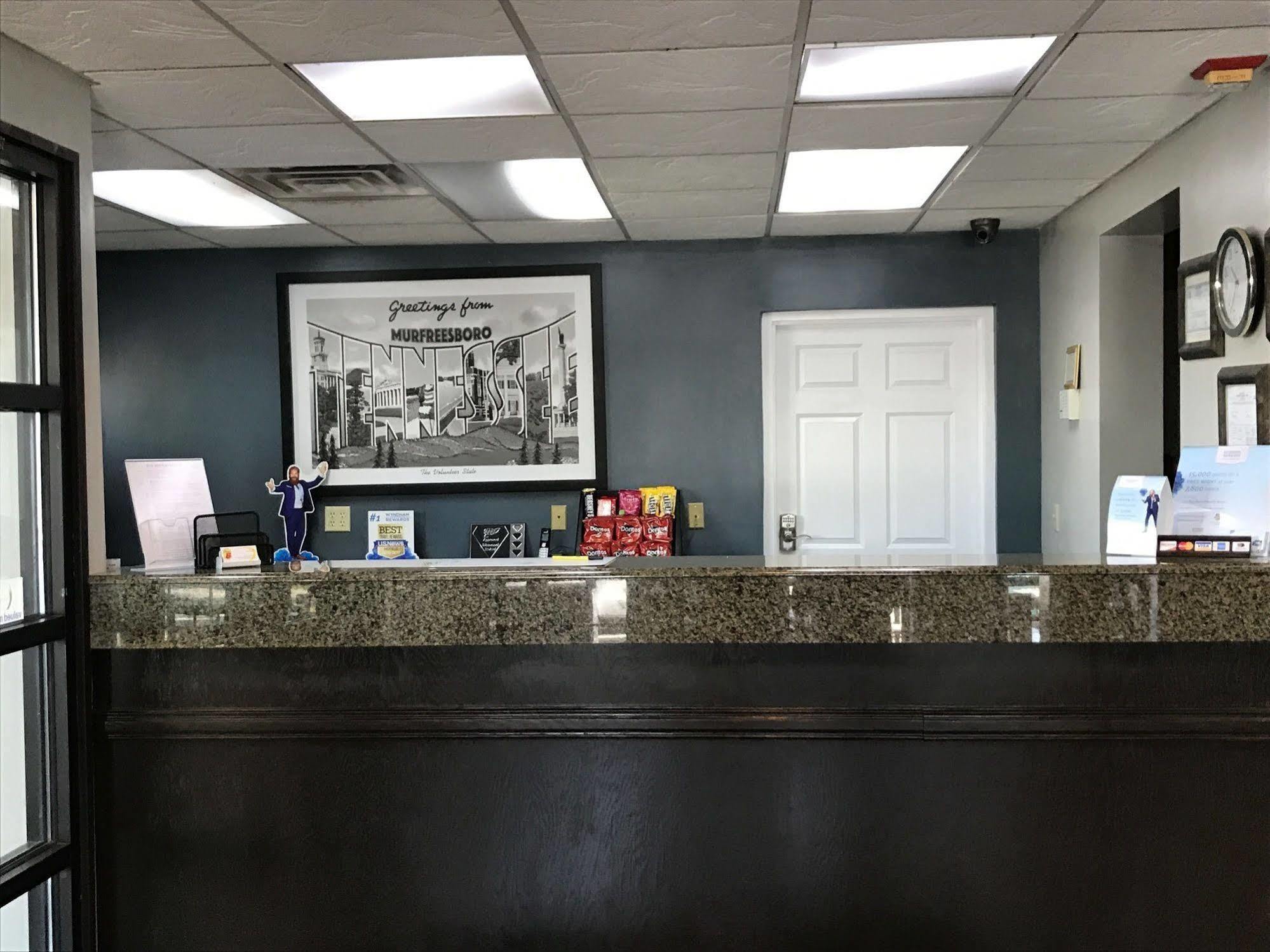 Super 8 By Wyndham Murfreesboro Εξωτερικό φωτογραφία